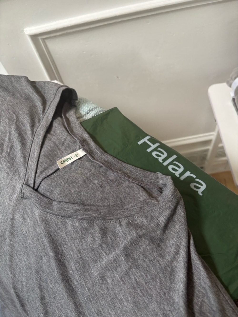 HALARA Heathered Gray Casual TShirt